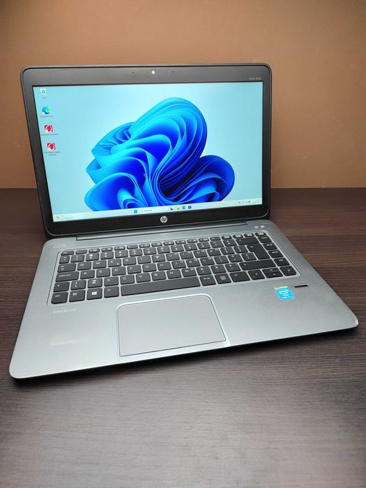 LAPTOP PREMIUM | EliteBook Folio 1040 G2 | i7 | 8GB | 256SSD | Win11