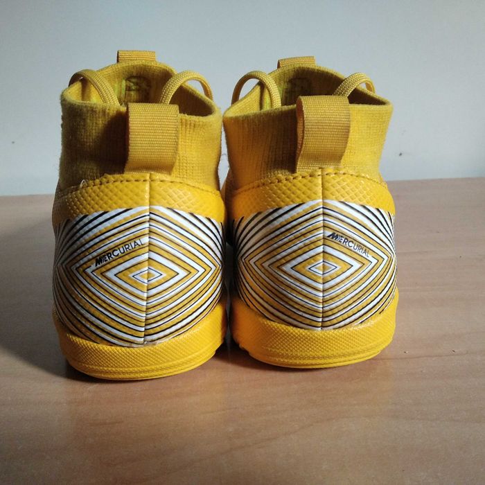 Buty piłkarskie Nike Mercurial Superfly X 6 Academy Neymar  ic roz.32
