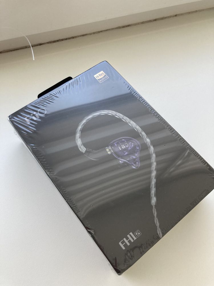 Гібридні навушники Fiio FH1s Black Нові