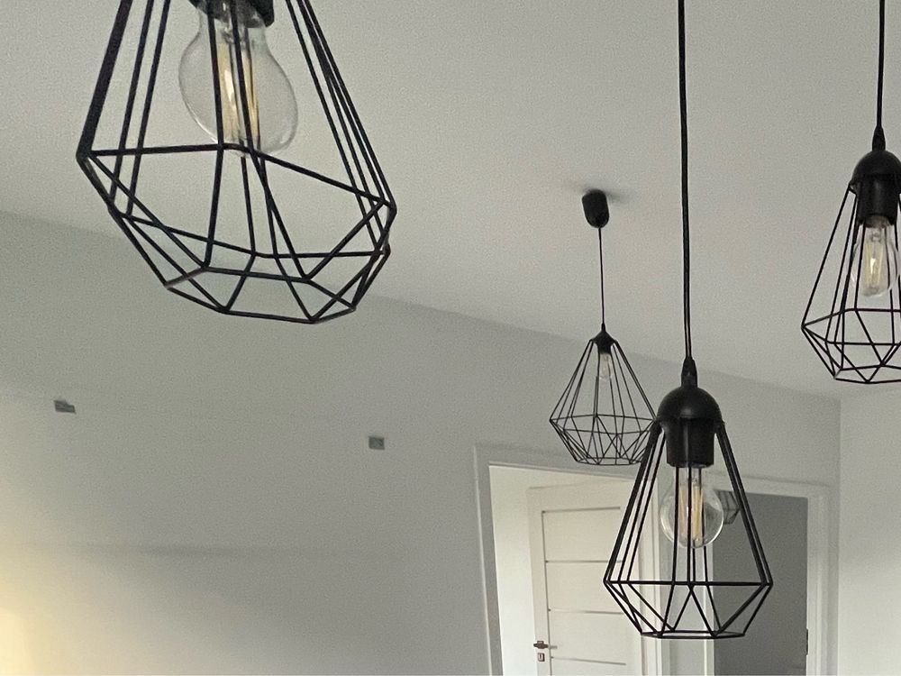Lampy loftowe wiszące czarne