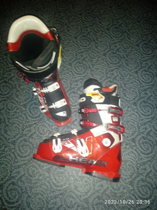 Лыжные ботинки состоянием супер ботинки в хорошем состоянии 1  сезон