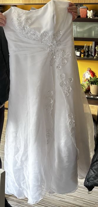 Suknia slubna z narzutka