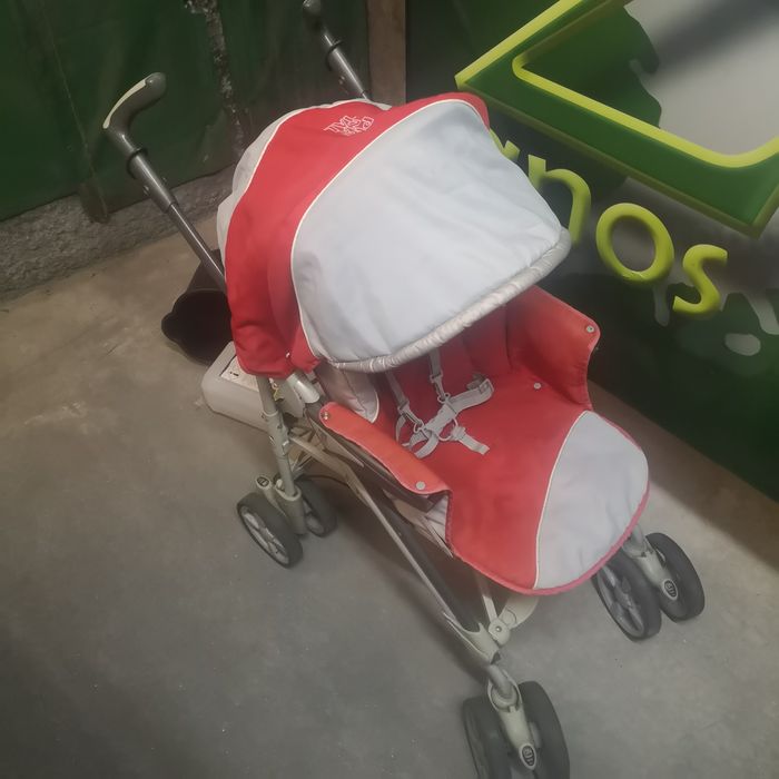 Carrinho bebé usado