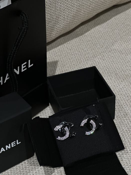 Серьги Chanel бу