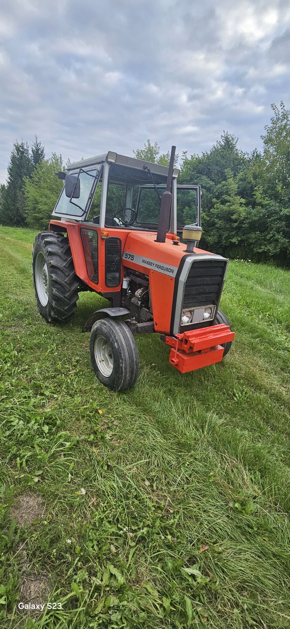 Massey Ferguson 575