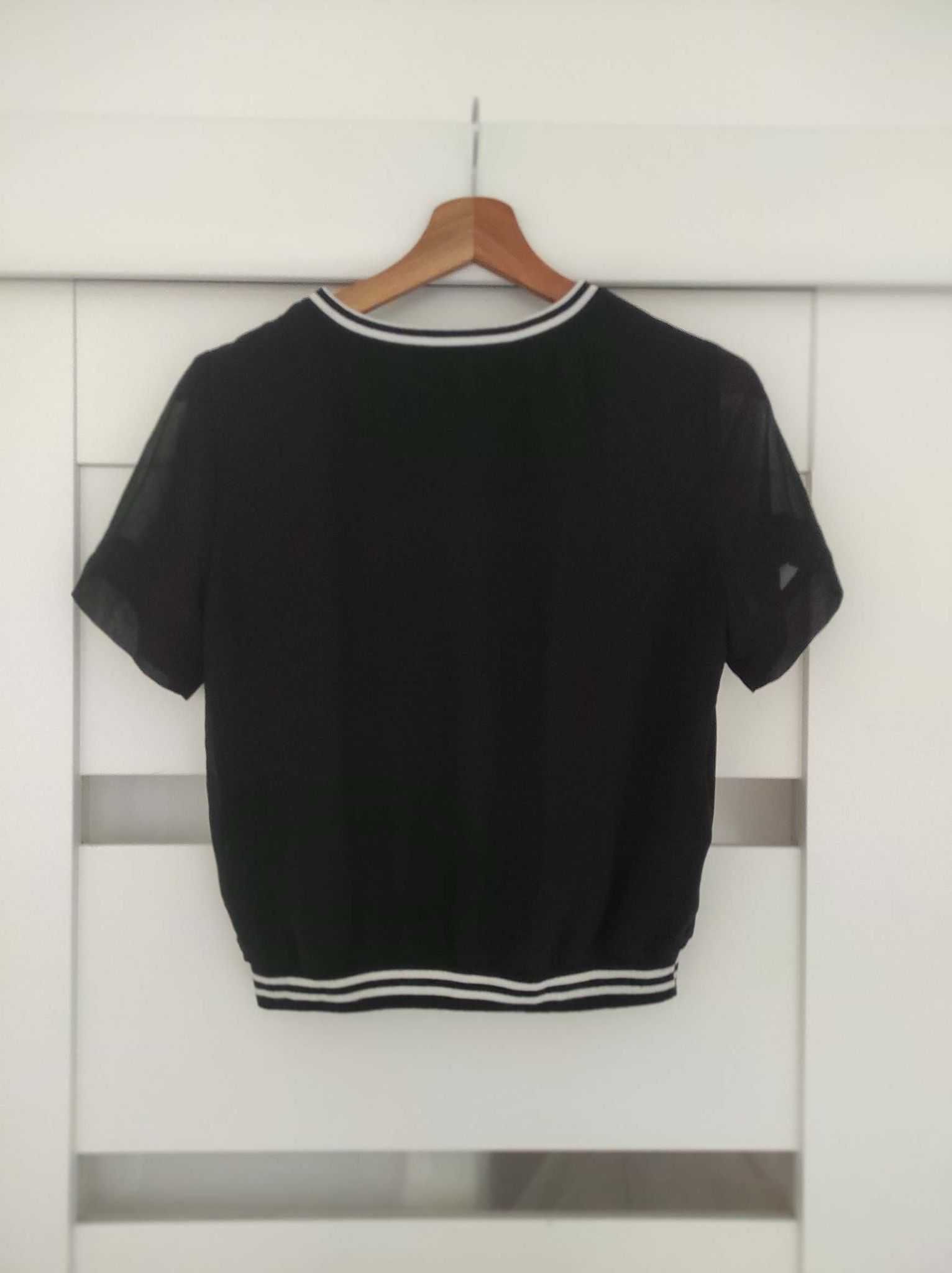 Bluzka damska Fashion Union czarno-biała rozmiar S 36