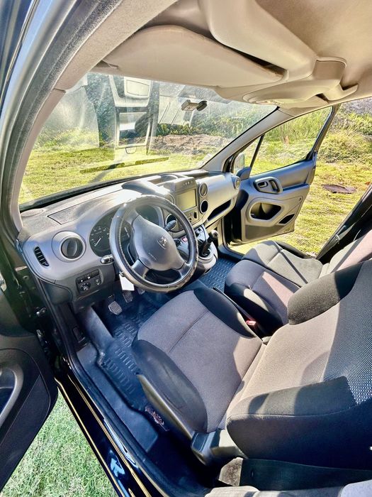 Vendo Peugeot Partner 2017- FULL EXTRAS