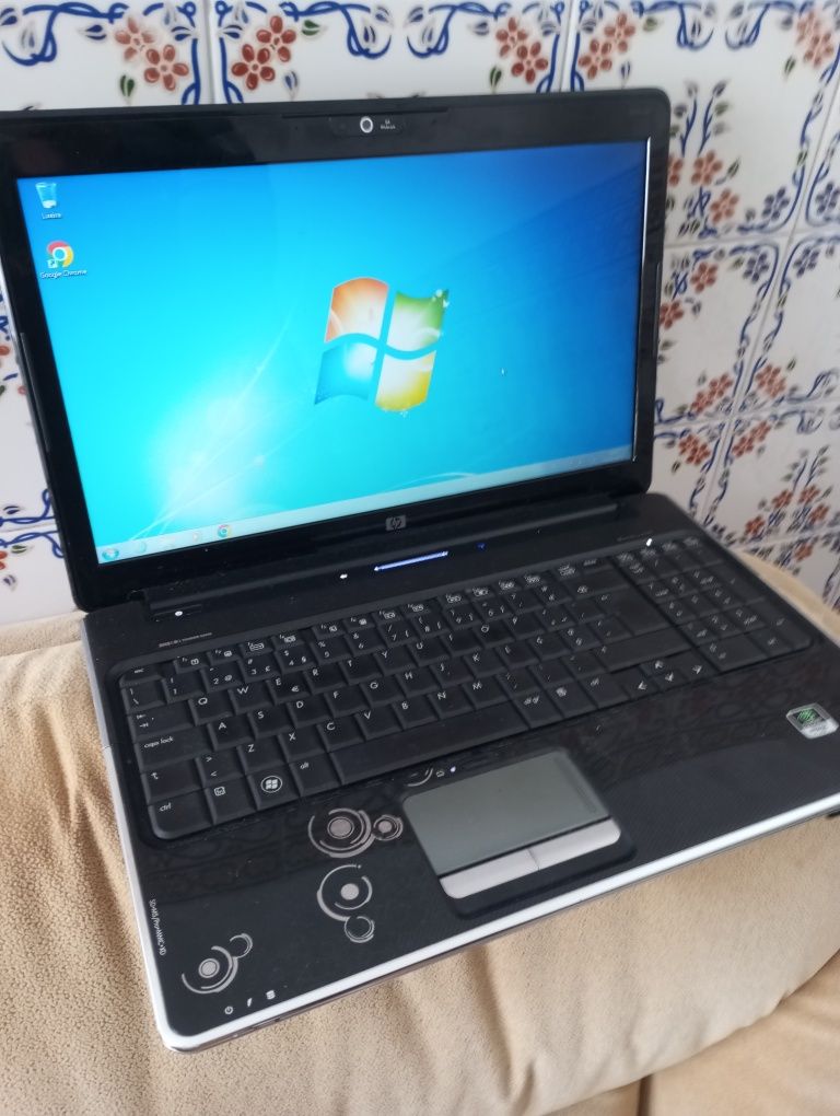 Portátil HP Core i5 funcionando