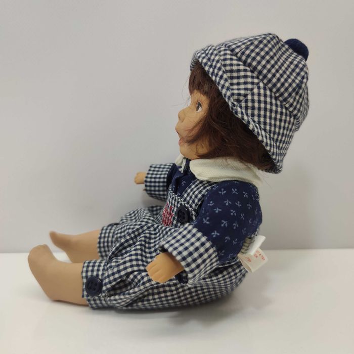 Lalka z porcelany wys.22cm