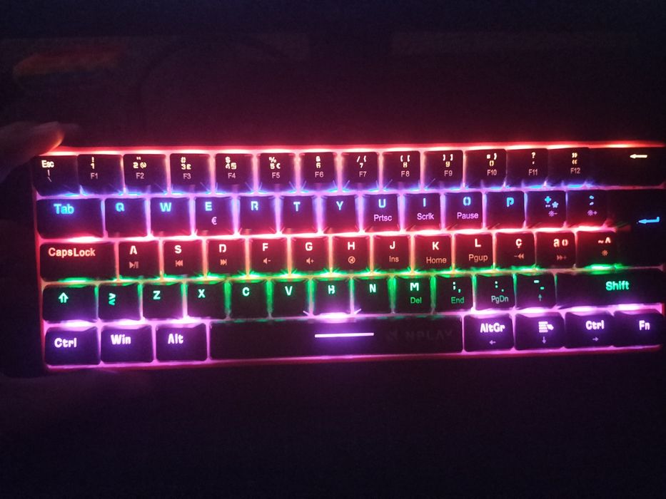 Mini Teclado Gaming NPLAY Conquer 3.0 RGB