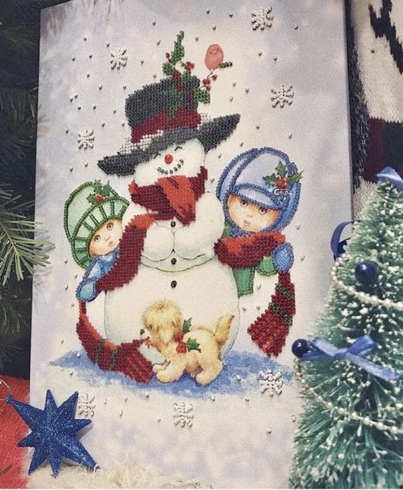 Картина «Зимові забави» вишивка на полотні декор хендмейд