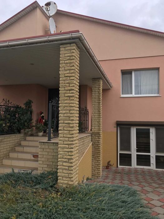 Продам будинок м.Глобино