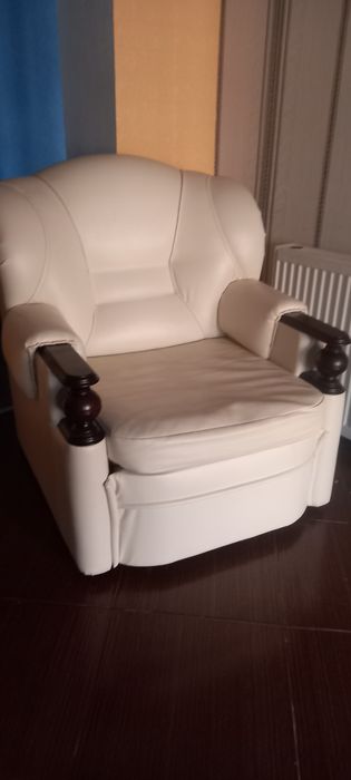 Крісло ,   ліжко