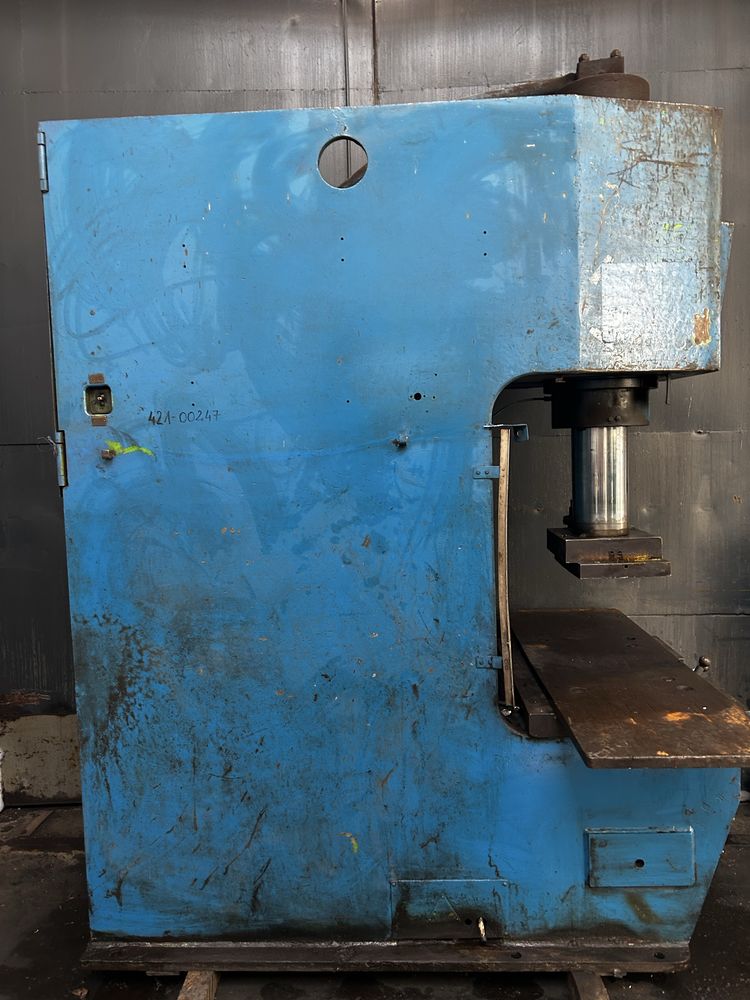 Prasa hydrauliczna P6330- 100 T + druga gratis