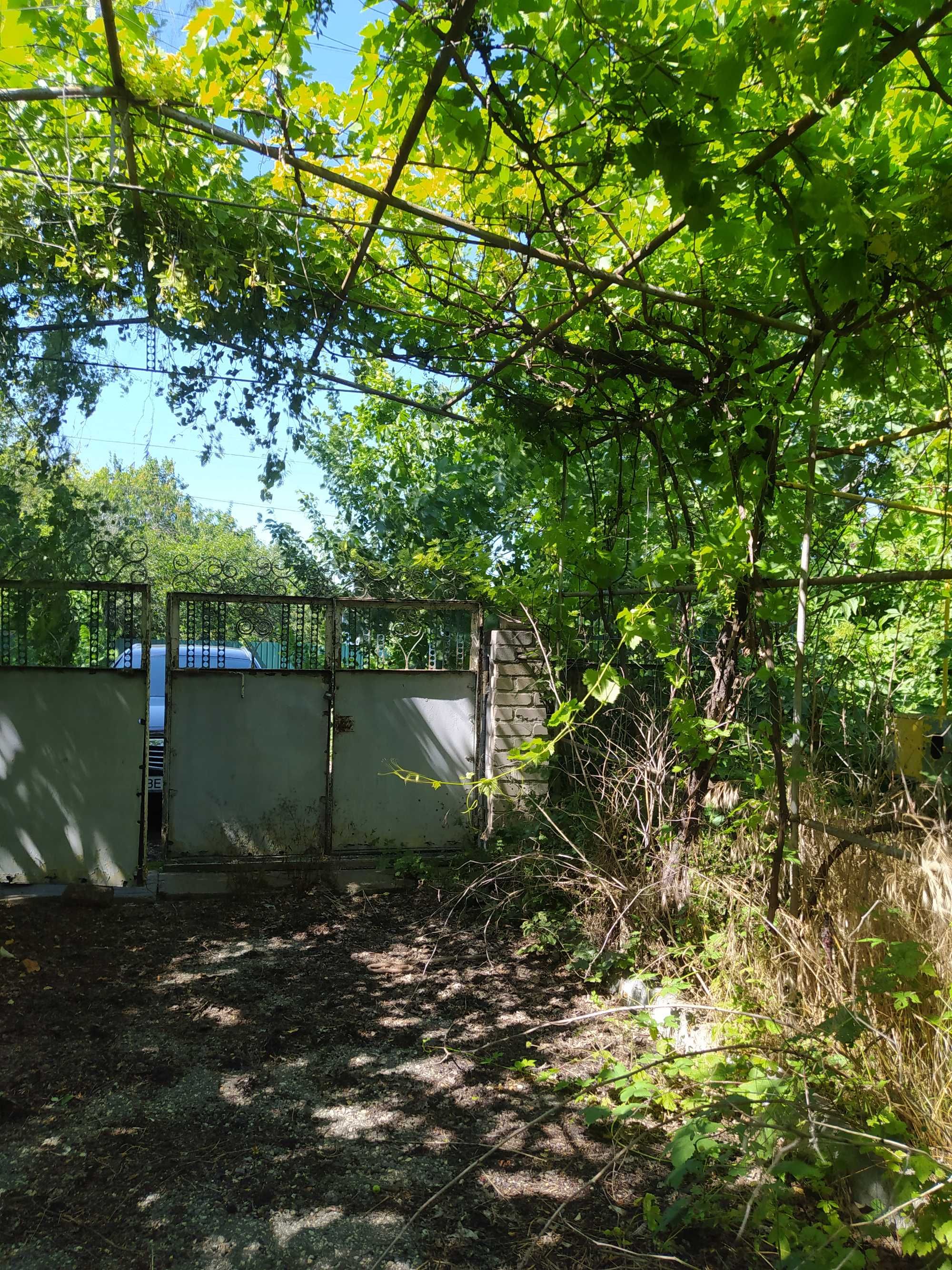 Дом 4 к 102 кв г. Новый Буг,в/уд. автономное,18 сот.гараж ,без ремонта