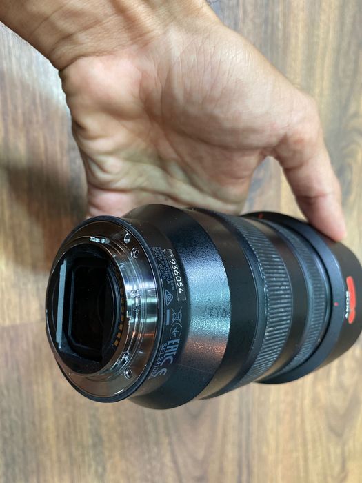 Lente Sony 24-105 f4