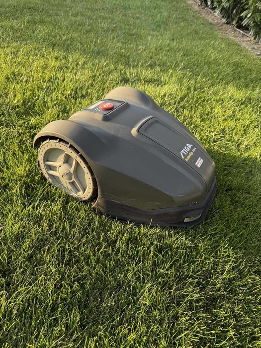 Robot koszący STIGA 228S 1600m2