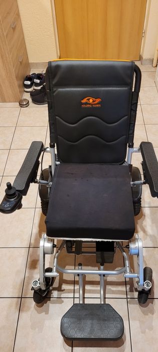 Wózek inwalidzki elektryczny
