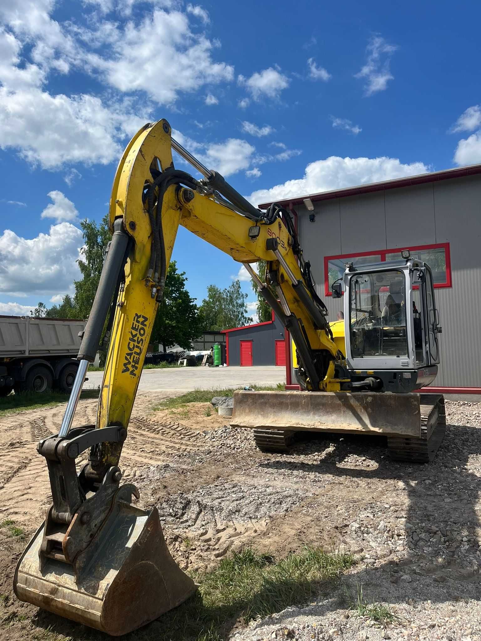 Koparka Wacker Neuson 8003, 3-razy łamana, długie ramie