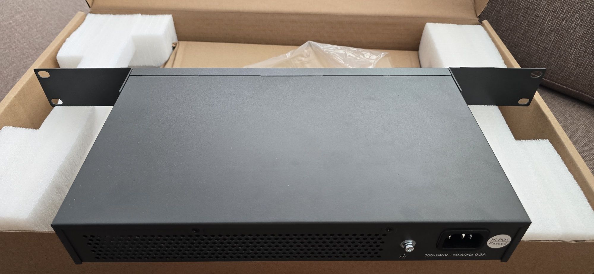 Switch Gigabit 16 Portas