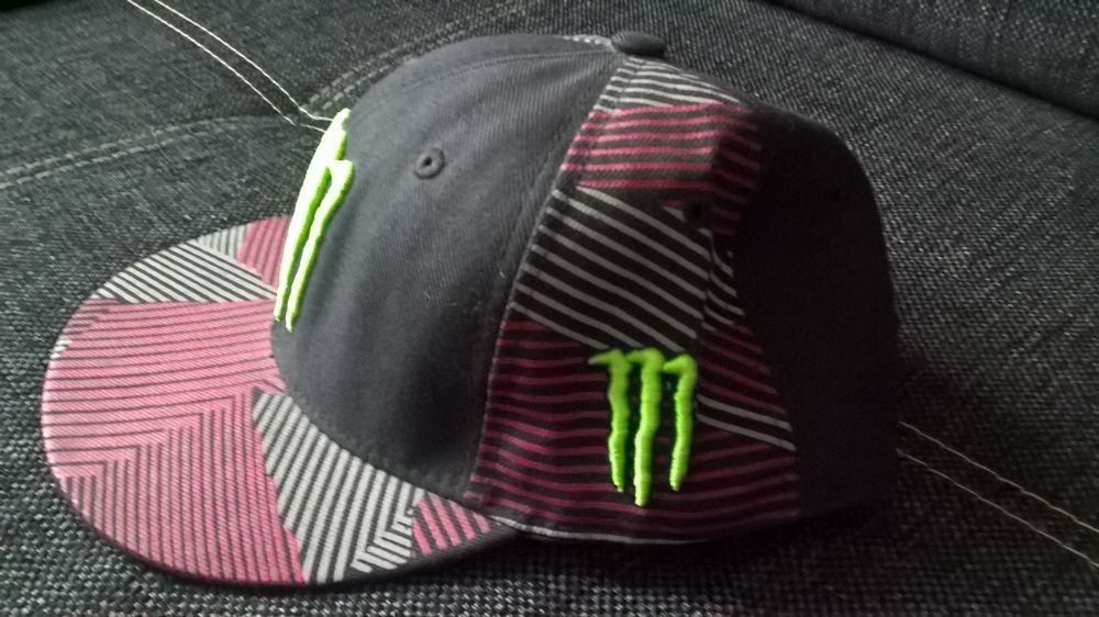 Czapka z płaskim daszkiem Monster Energy (rozm. M)