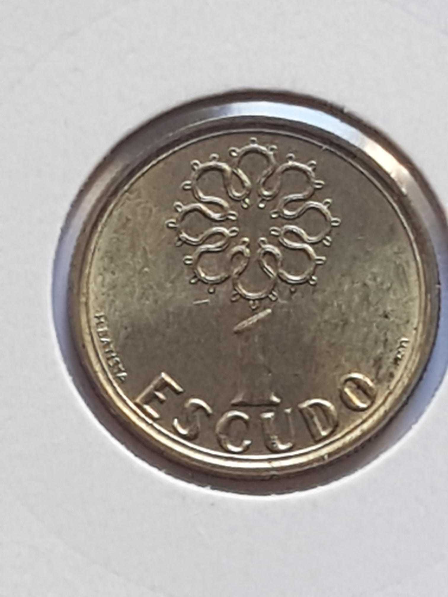 Moeda 1 Escudo Latão-Níquel República 1994 (MBC+/BELA)