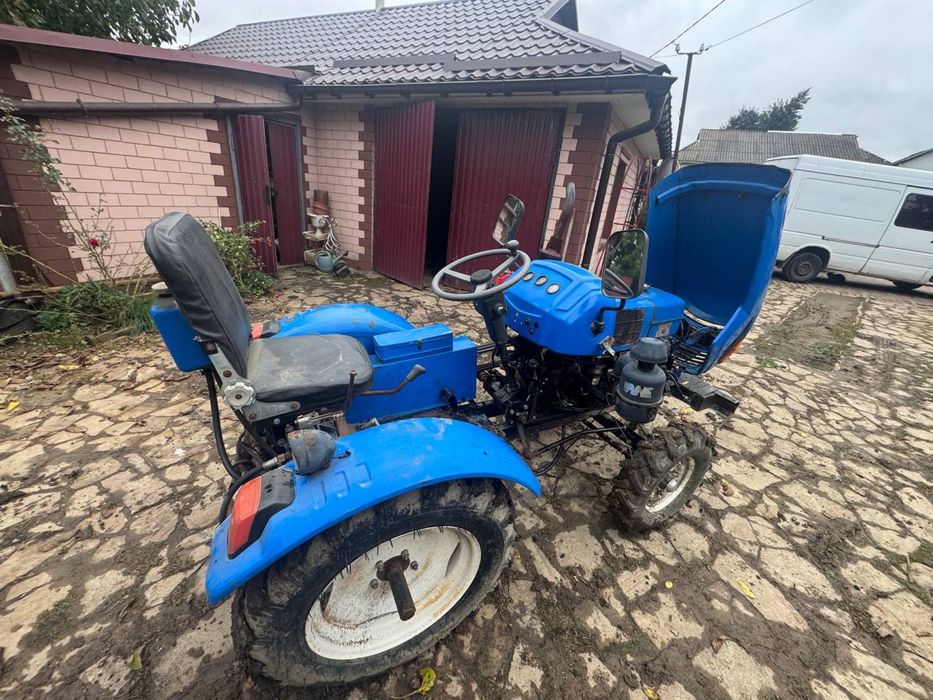 Продам трактор  , дизельний двигун