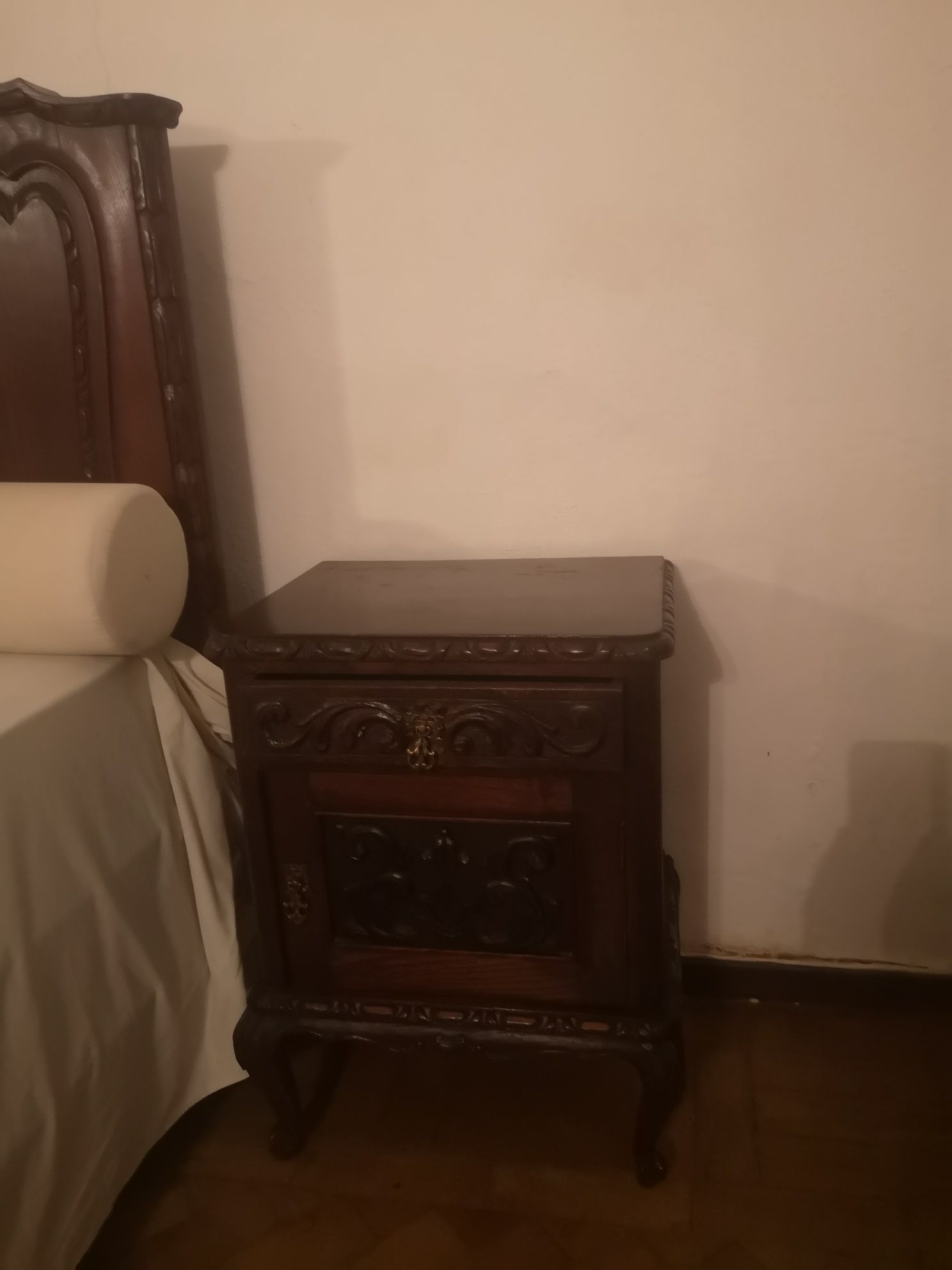 Parte de Mobília de quarto antiga