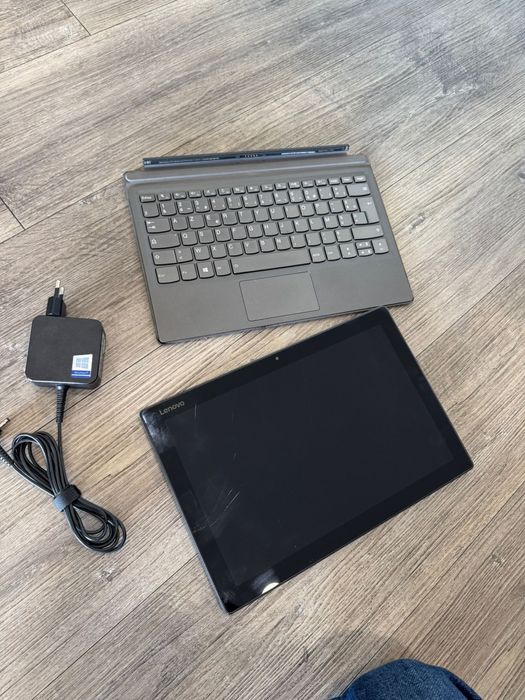 Portatil Lenovo MIIX 520-12IKB