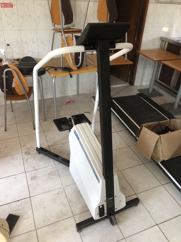 Máquina de Escadas Profissional Tectrix ClimbMax