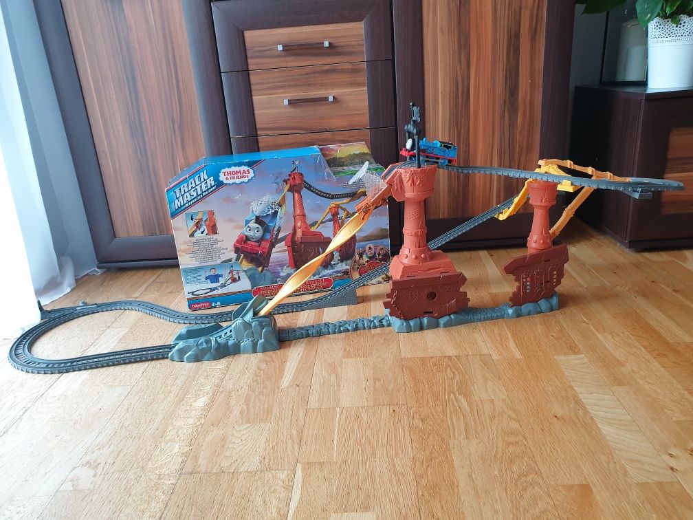 Zestaw torów Tomek i Przyjaciele Fisher Price.