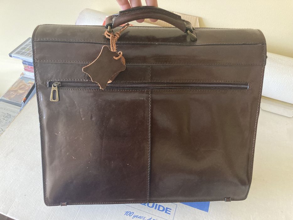 Mala de executivo em Pele