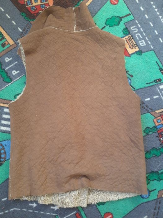 Kamizelka z futerkiem w środku ZARA