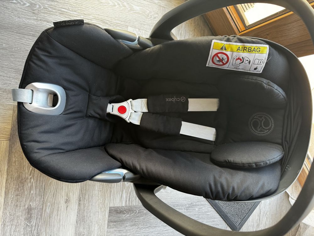 Nosidelko fotelik Cybex Cloud Z isize deep black