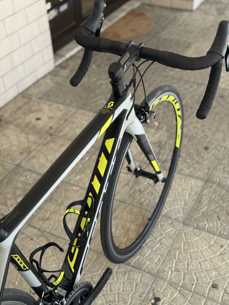 Bicicleta estrada scott addict 10 Carbono