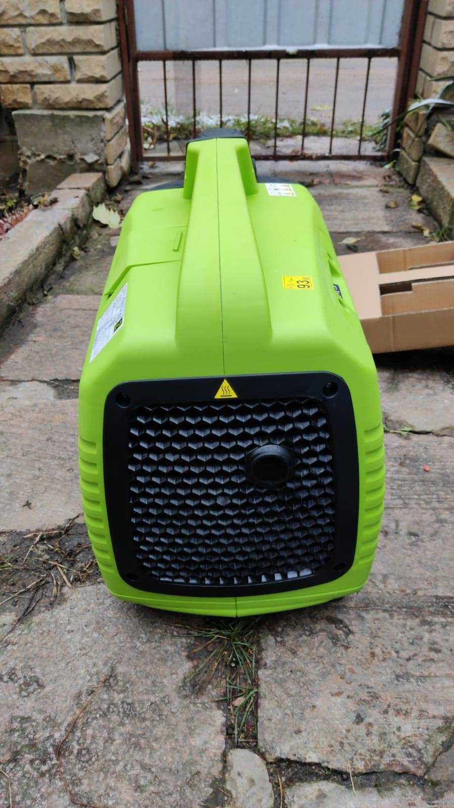 Інверторний генератор Zipper (Австрія) ZI-STE2000IV б/у ( 50 год) 2кВт