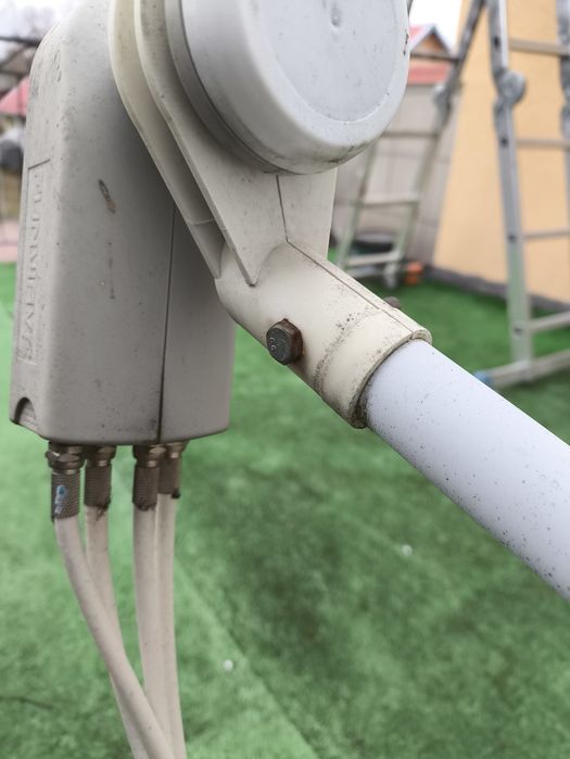 Antena satelitarna 90 cm