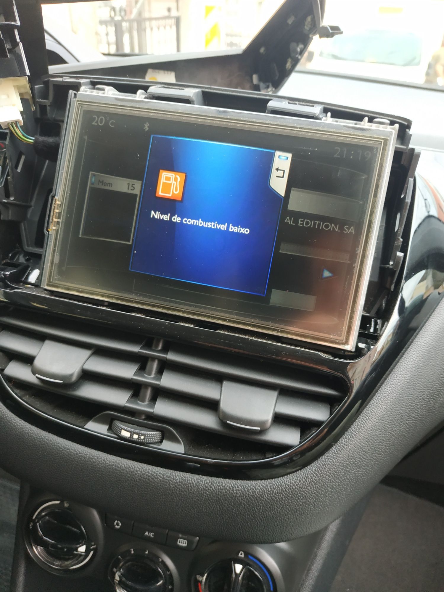 Rádio Display multifunções Peugeot 208