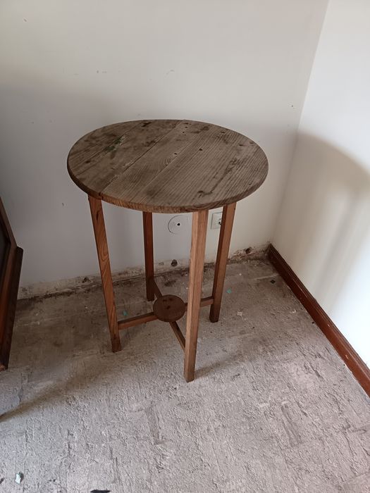 Mesa / Camilha em madeira