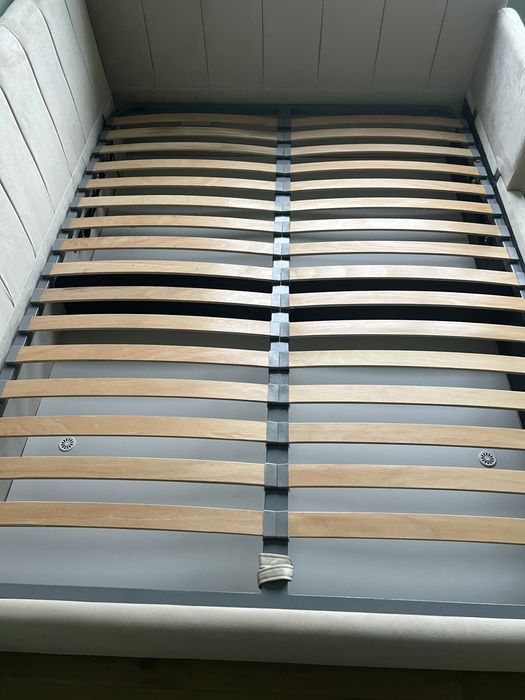 Продам ліжко, тільки самовивіз