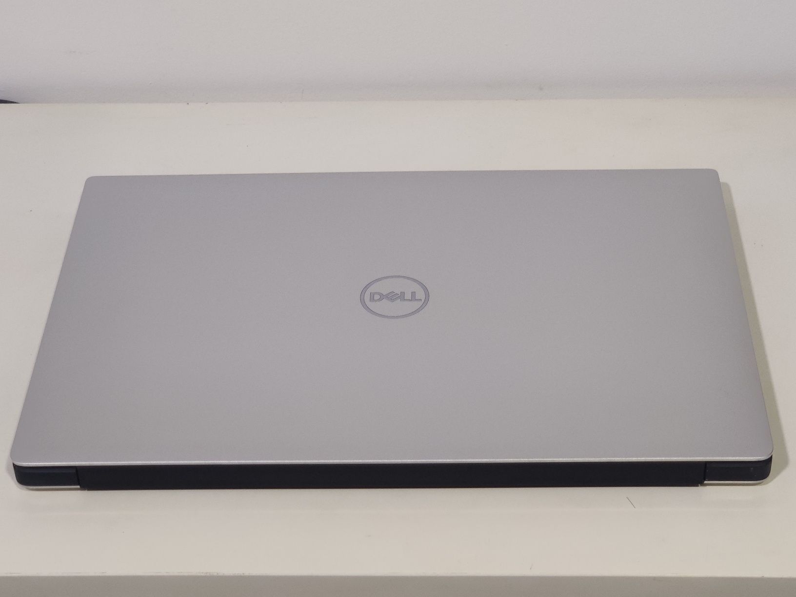 Dell XPS 15 9570 | i7 | 4K Touch | 32GB | 1TB | 1050Ti