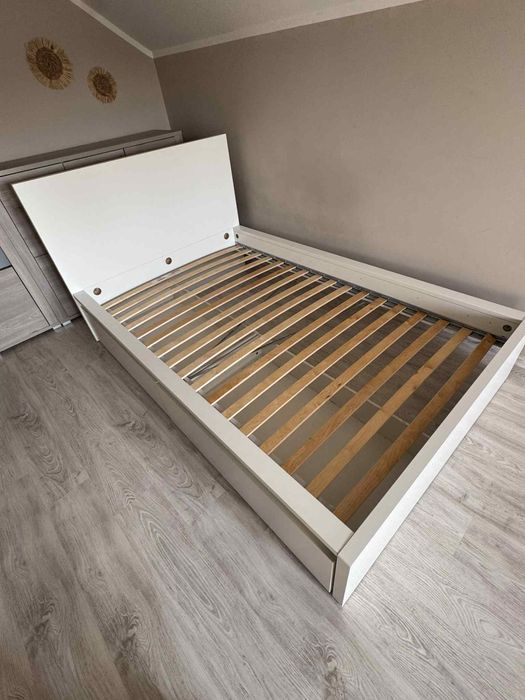 Łóżko / rama łóżka 120x200 ikea malm