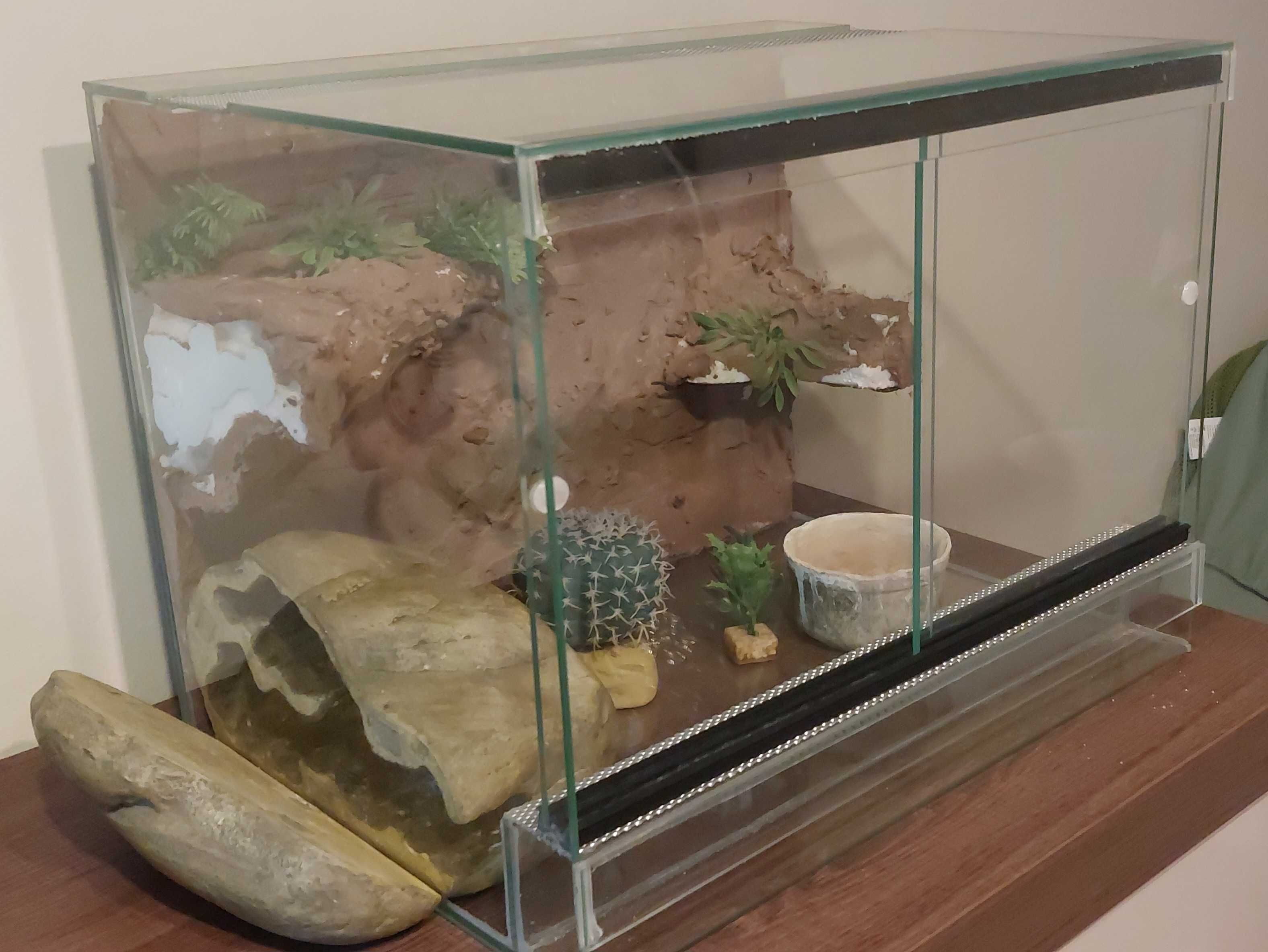 Sprzedam terarium, odbiór wyłącznie osobisty.
