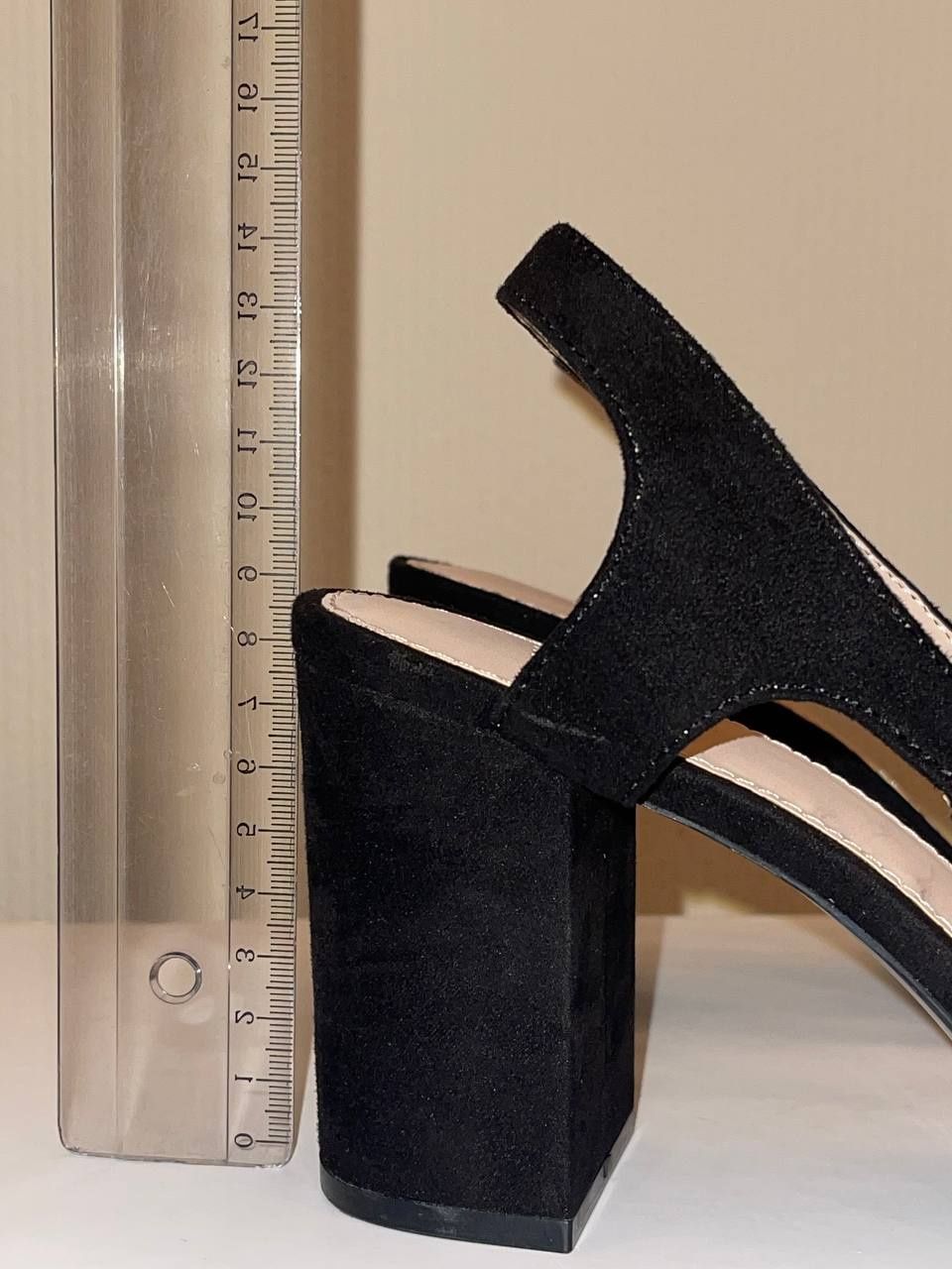 Босоножки замшевые H&M, р.39-40