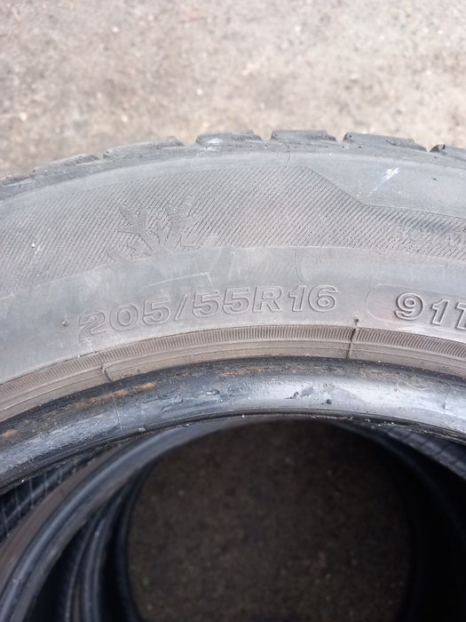 Opony zimowe 205/55/16