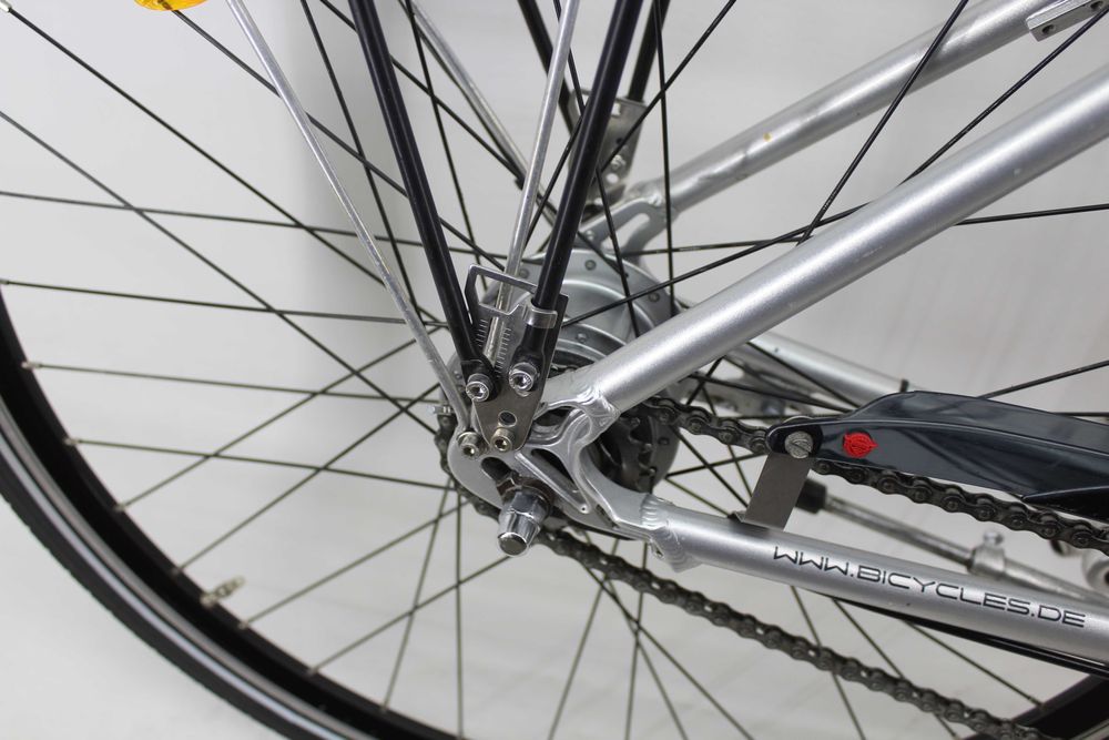 Aluminiowy rower damski BICYCLES koła 28 8 biegów NEXUS