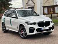 Auto do ślubu białe BMW X5, 2023 rok