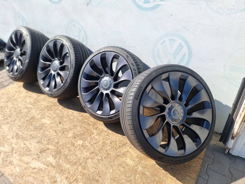 Tesla MY M3  performance диски 275/35 r21 255/35 різноширокі