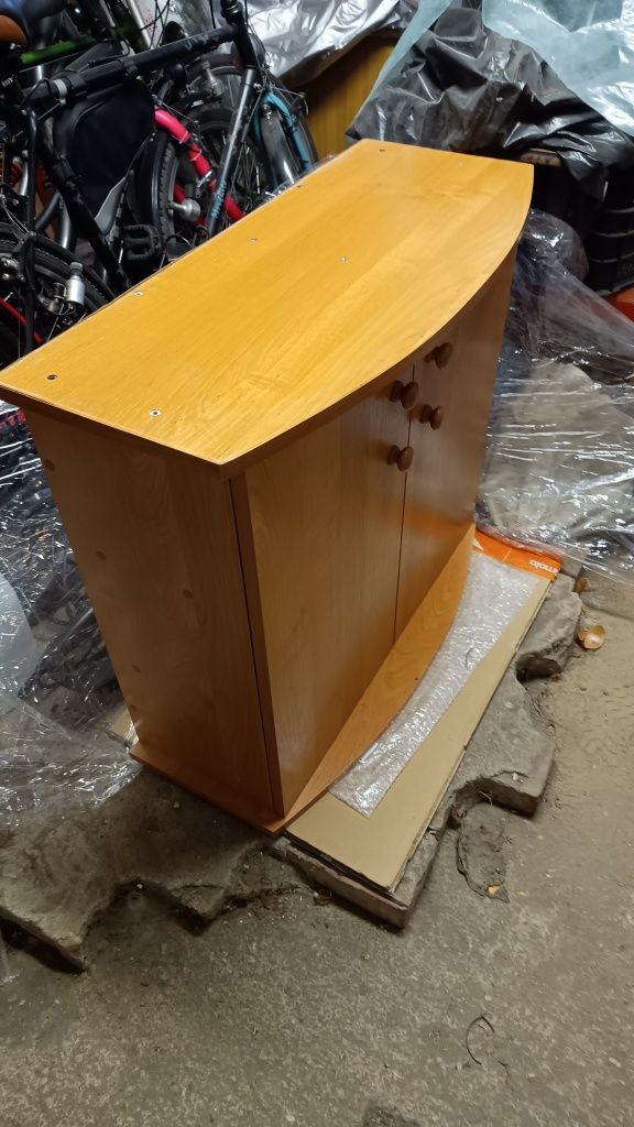 Stolik pod akwarium