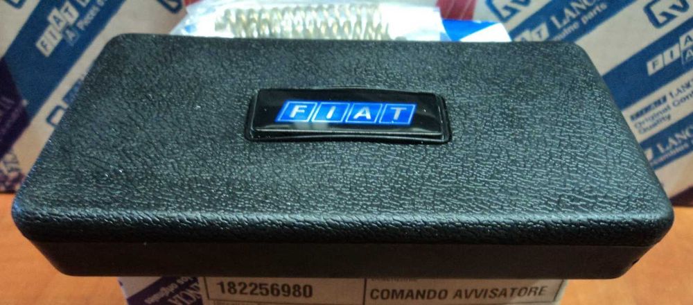 FIAT Volante emblema autocolante Panda Punto Seicento Cinquecento novo